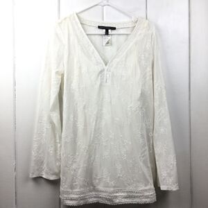 White House Black Market Cream Embroidered Tunic S‎
